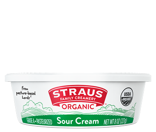 8 oz container of straus sour cream