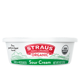 8 oz container of straus sour cream