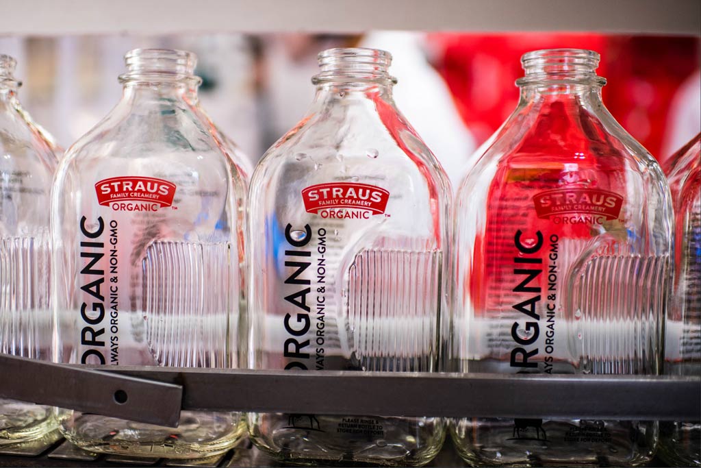 straus empty recyclable glass bottles